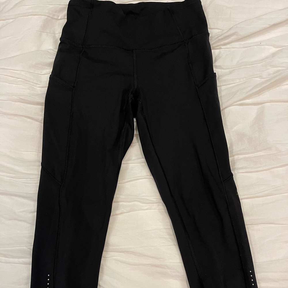 Lululemon cropped pocket legging